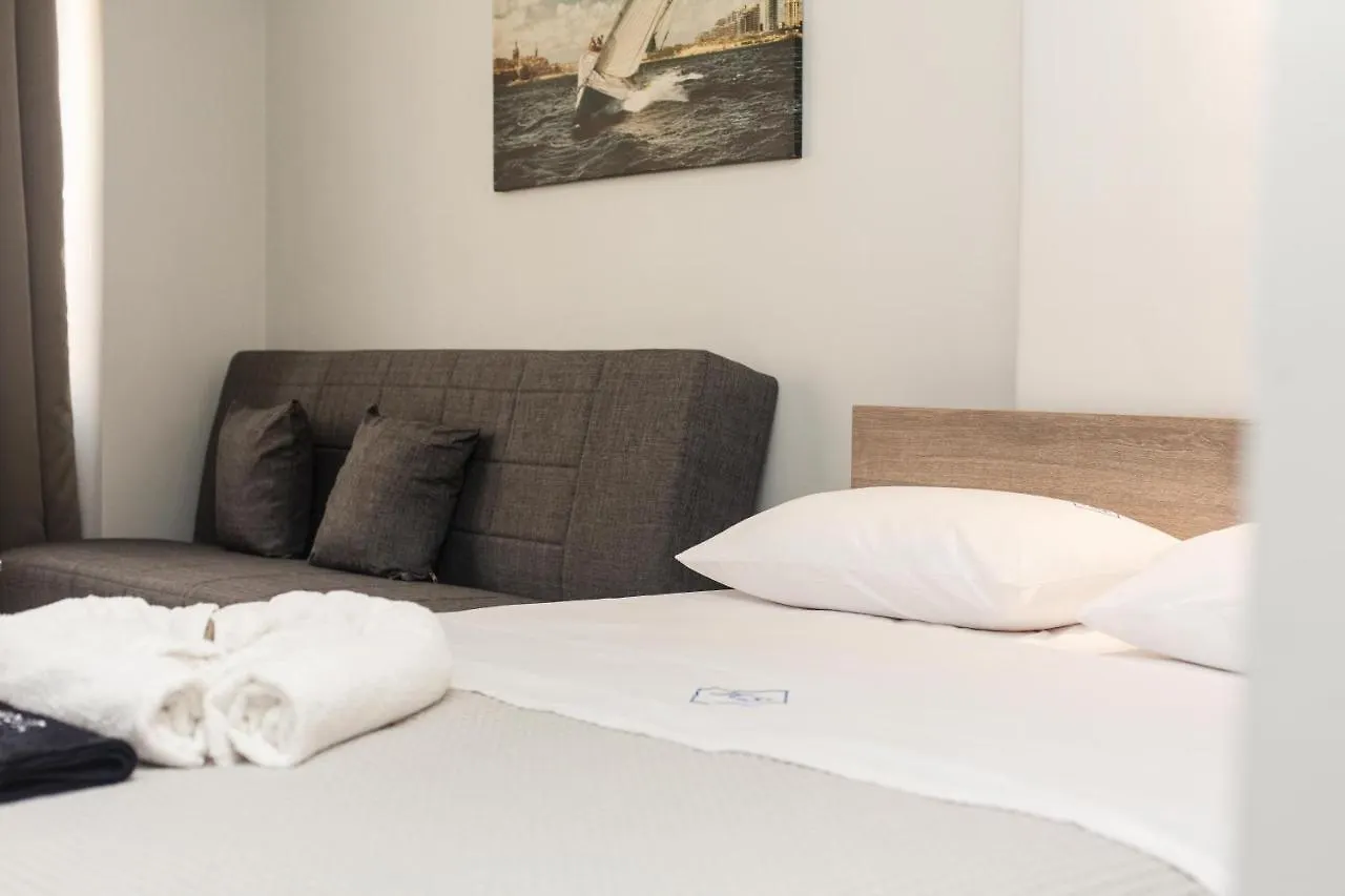 סלוניקי John Central Suites