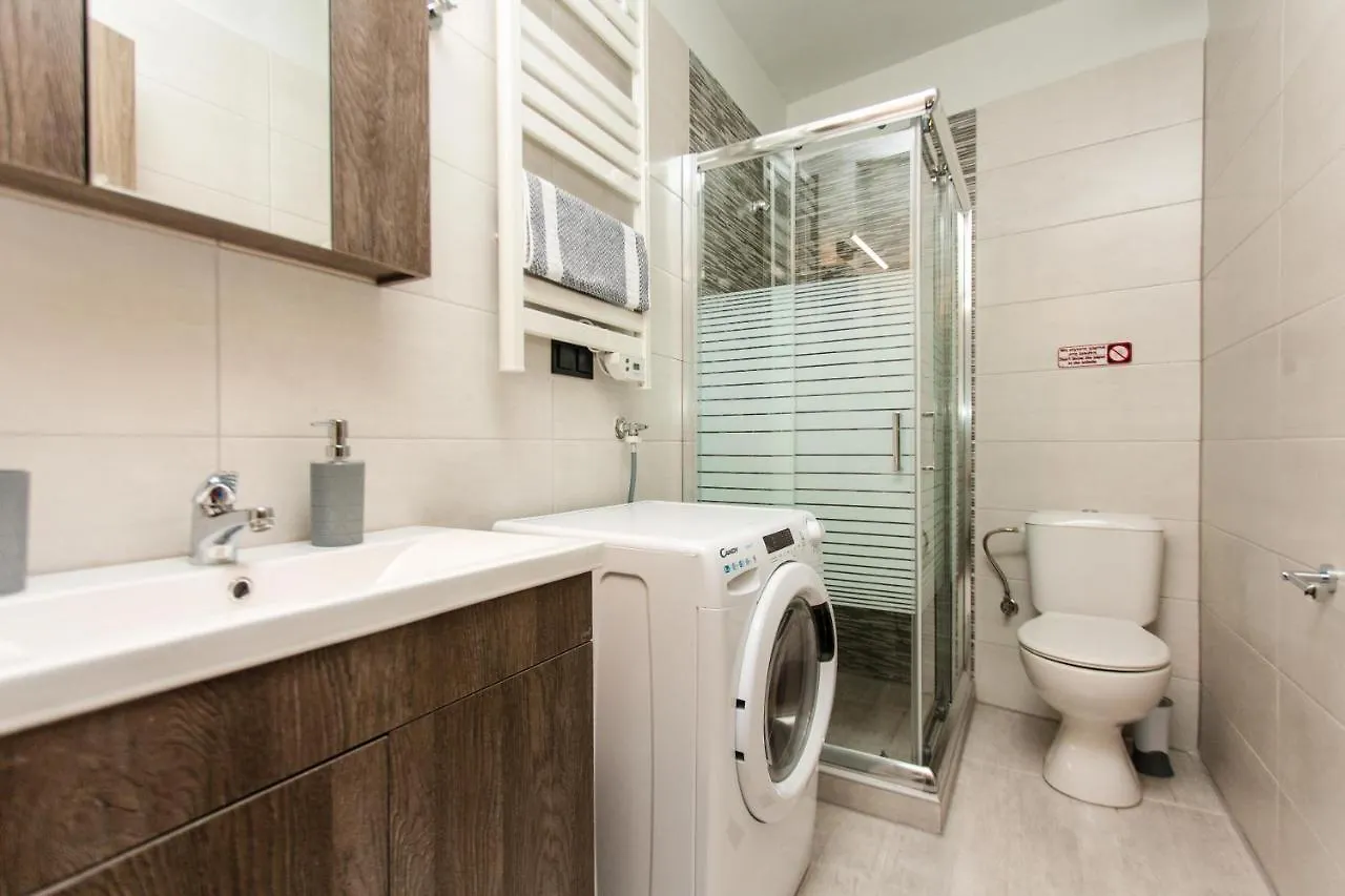 John Central Suites Thessaloniki Apartment