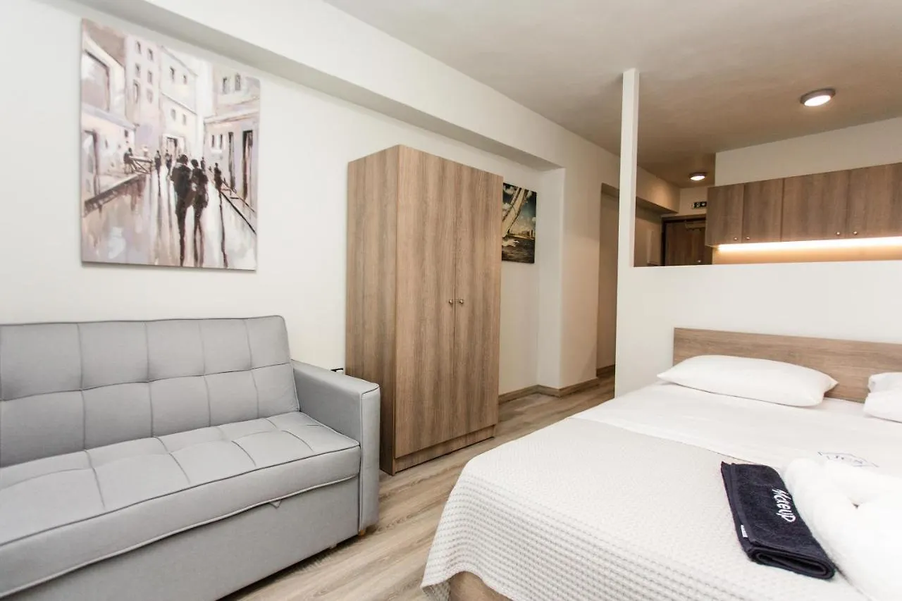 John Central Suites Thessaloniki Apartment